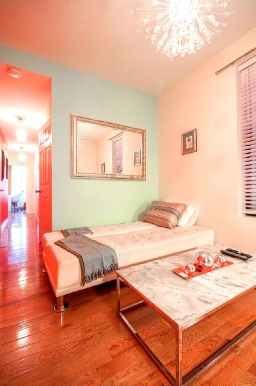 Washington Heights Apartment ニューヨーク エクステリア 写真